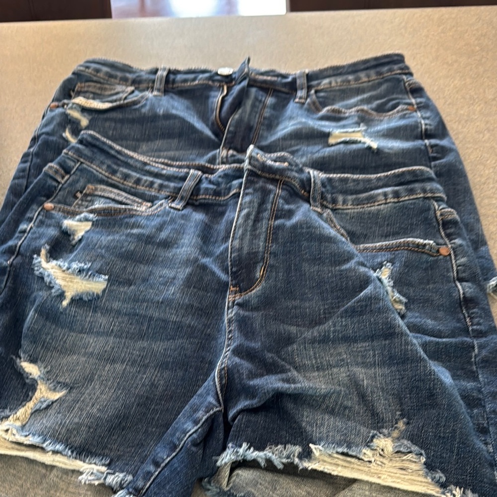 Distressed Judy Blue Denim Shorts size large